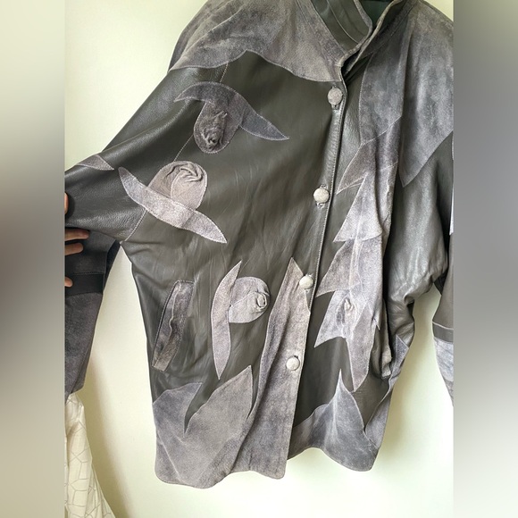 Vintage suede applique and rosette leather jacket - Picture 7 of 15